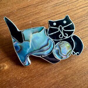 Vintage ALPACA MEXICO Silver Cat Brooch with Black Enamel and Abalone Inlay
